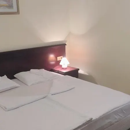 Specious Near Beautiful Apartman Pomorie