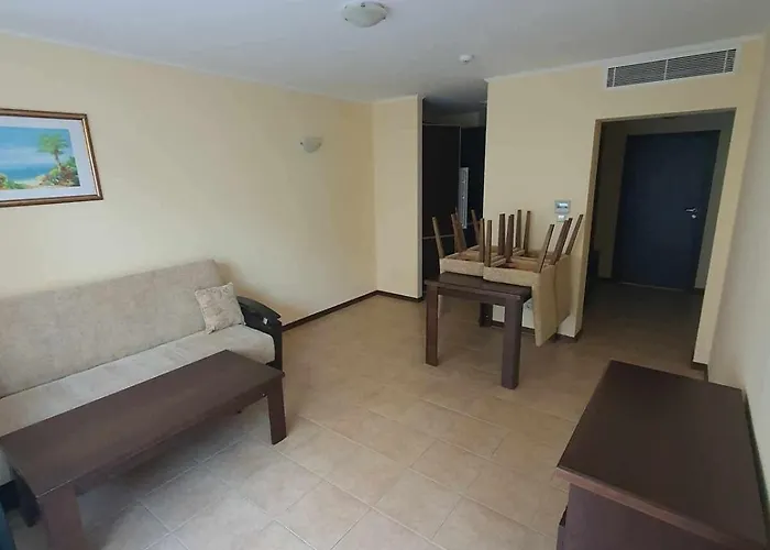 Апартаменты Specious Near Beautiful Поморие