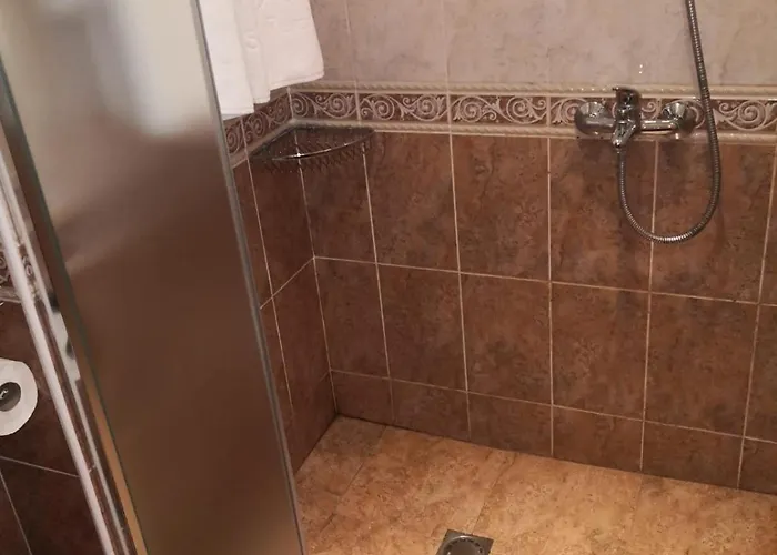 Specious Near Beautiful Апартаменты Поморие